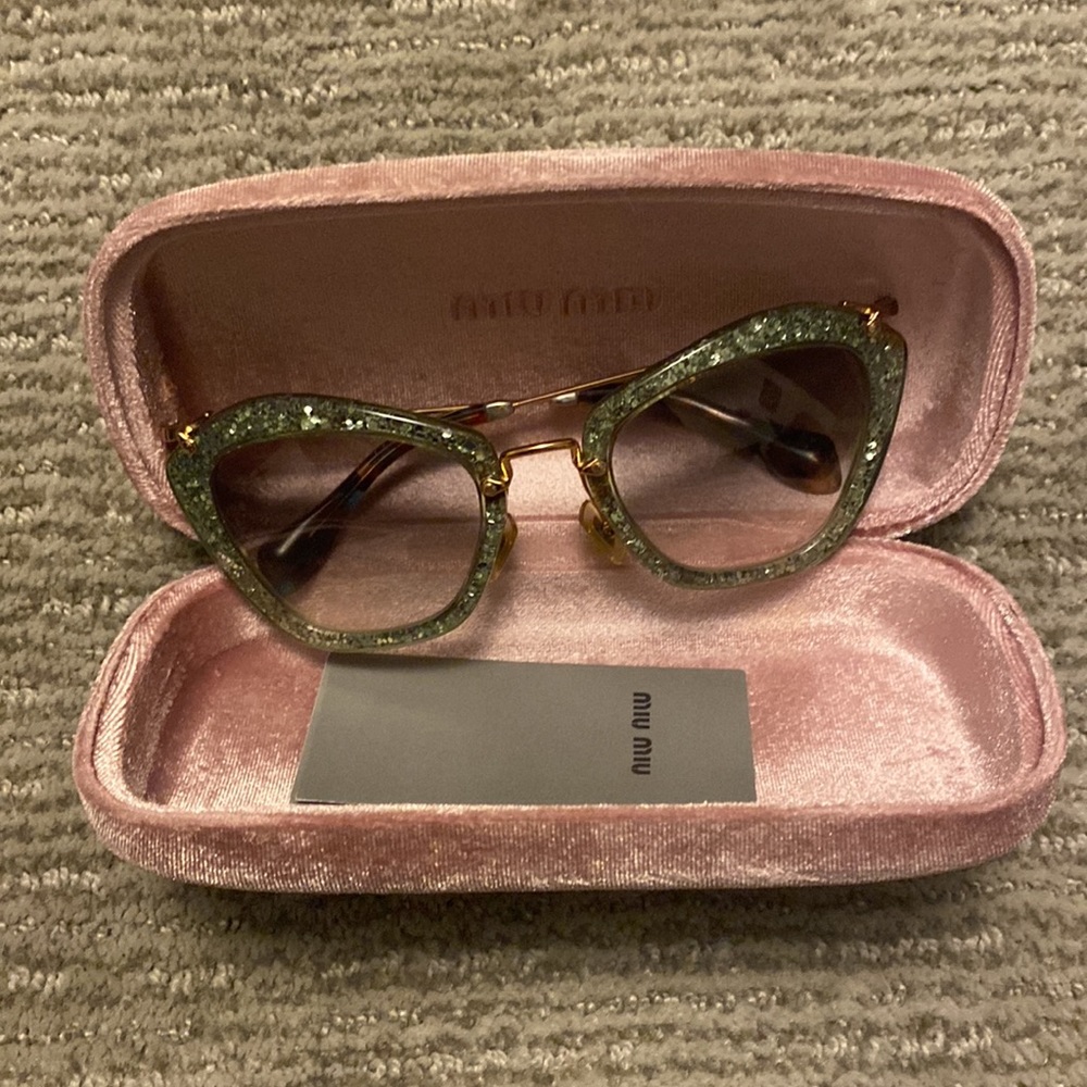 miu miu green sunglasses - Picture 2 of 5